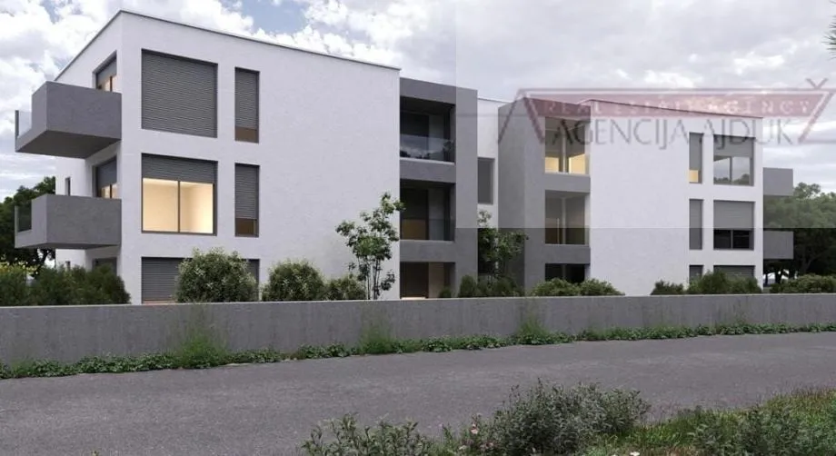 vodice novogradnja 45 m2 1sobni stan sa vrtom i parking mjestom - slika 2