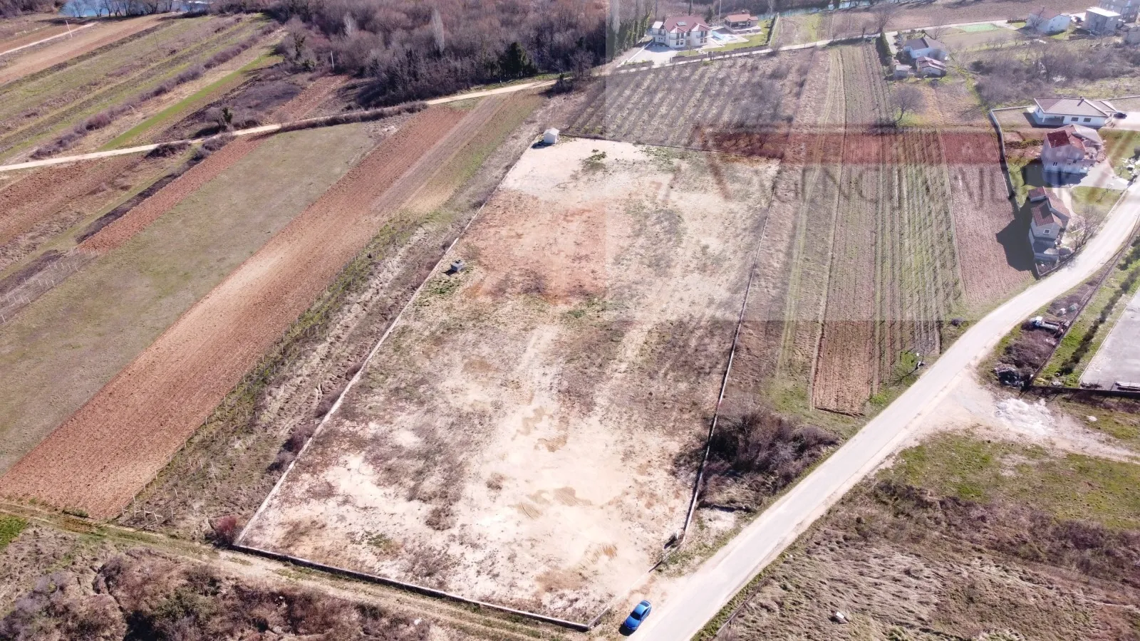 imotski 11430 m2 građevinsko zemljište - novo u ponudi! - slika 5