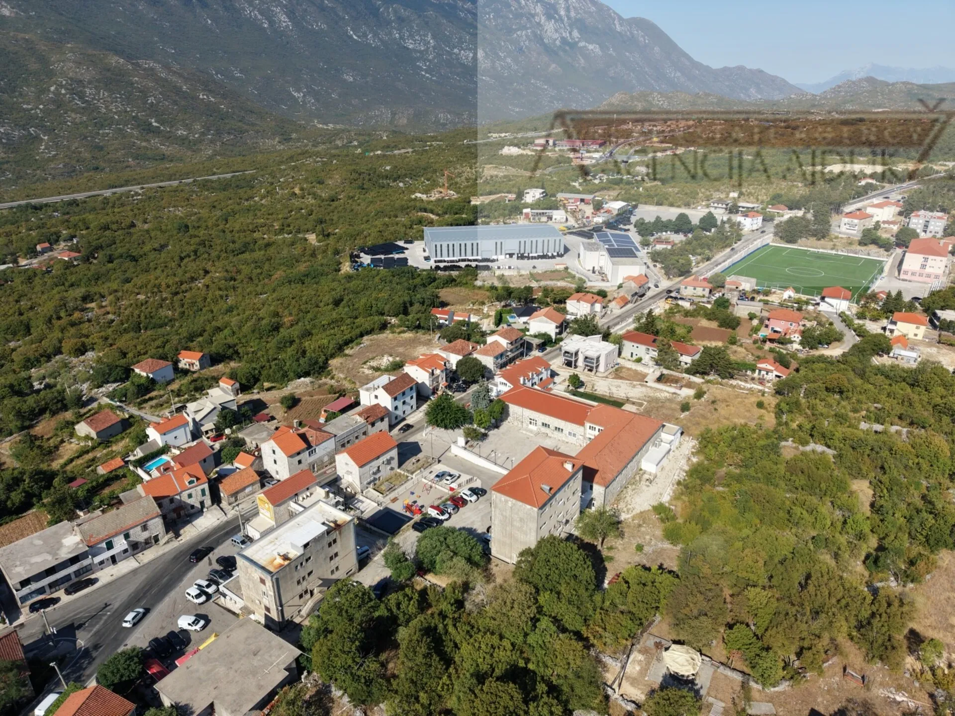 zagvozd 1443 m2 građevinsko zemljište - strogi centar! - slika 6