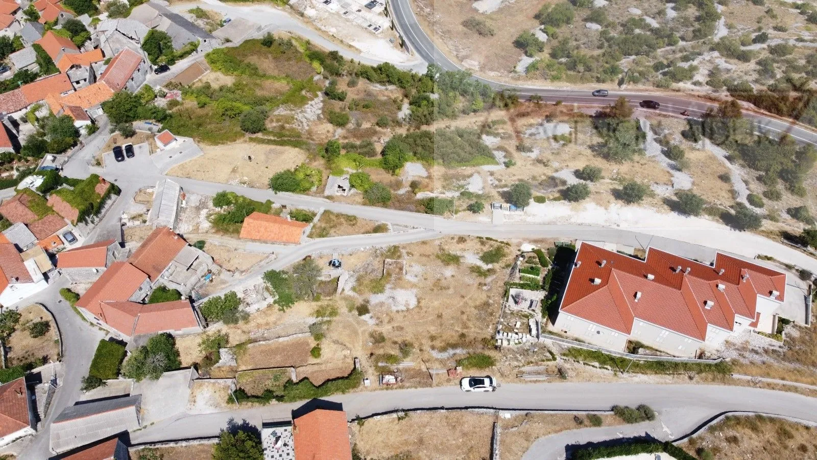 nerežišća otok brač građevinsko zemljište 901 m2 + 2 dozvole - novo - slika 6