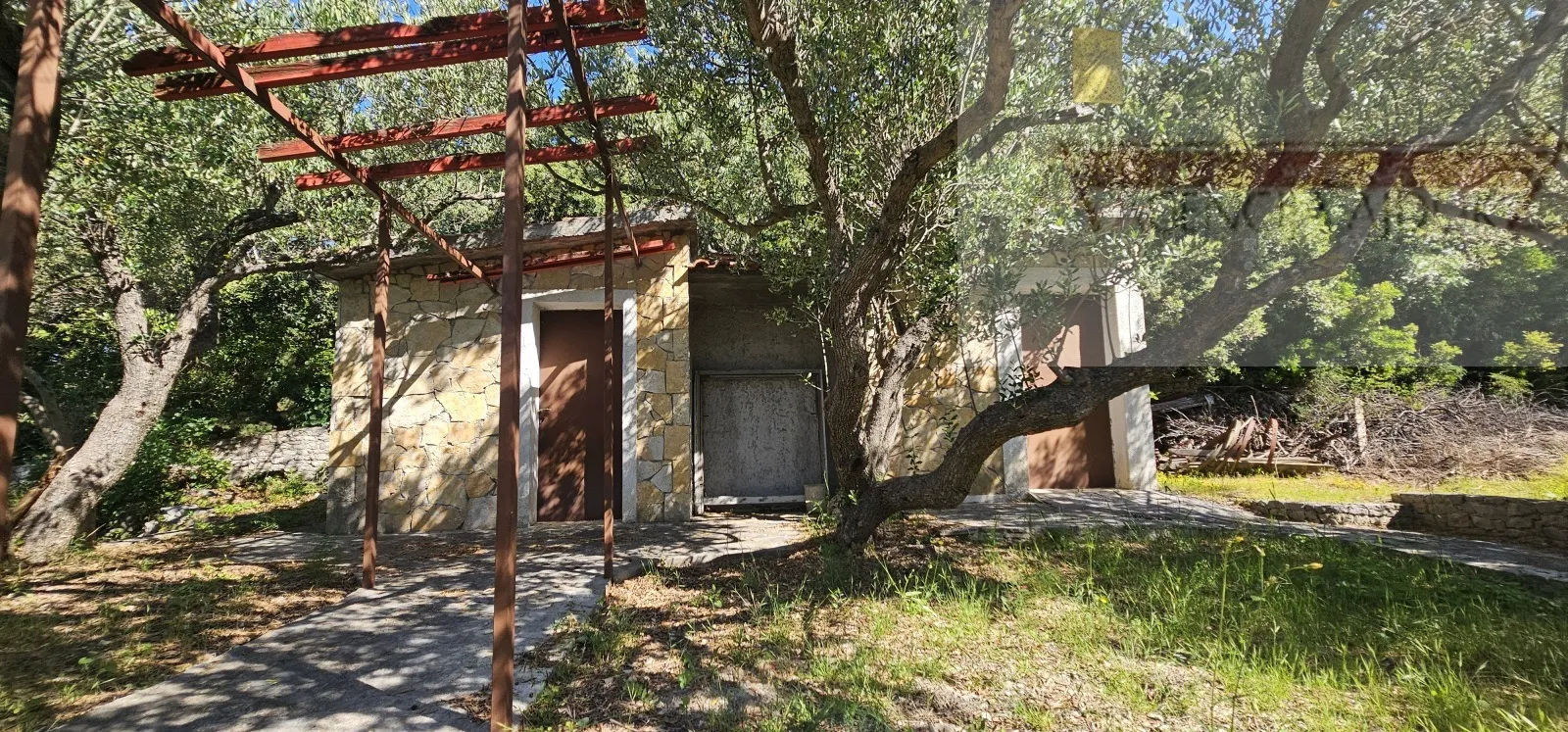 kaštel lukšić kuća 219 m2 + parcela 2993 m2 intimna lokacija - top - slika 7