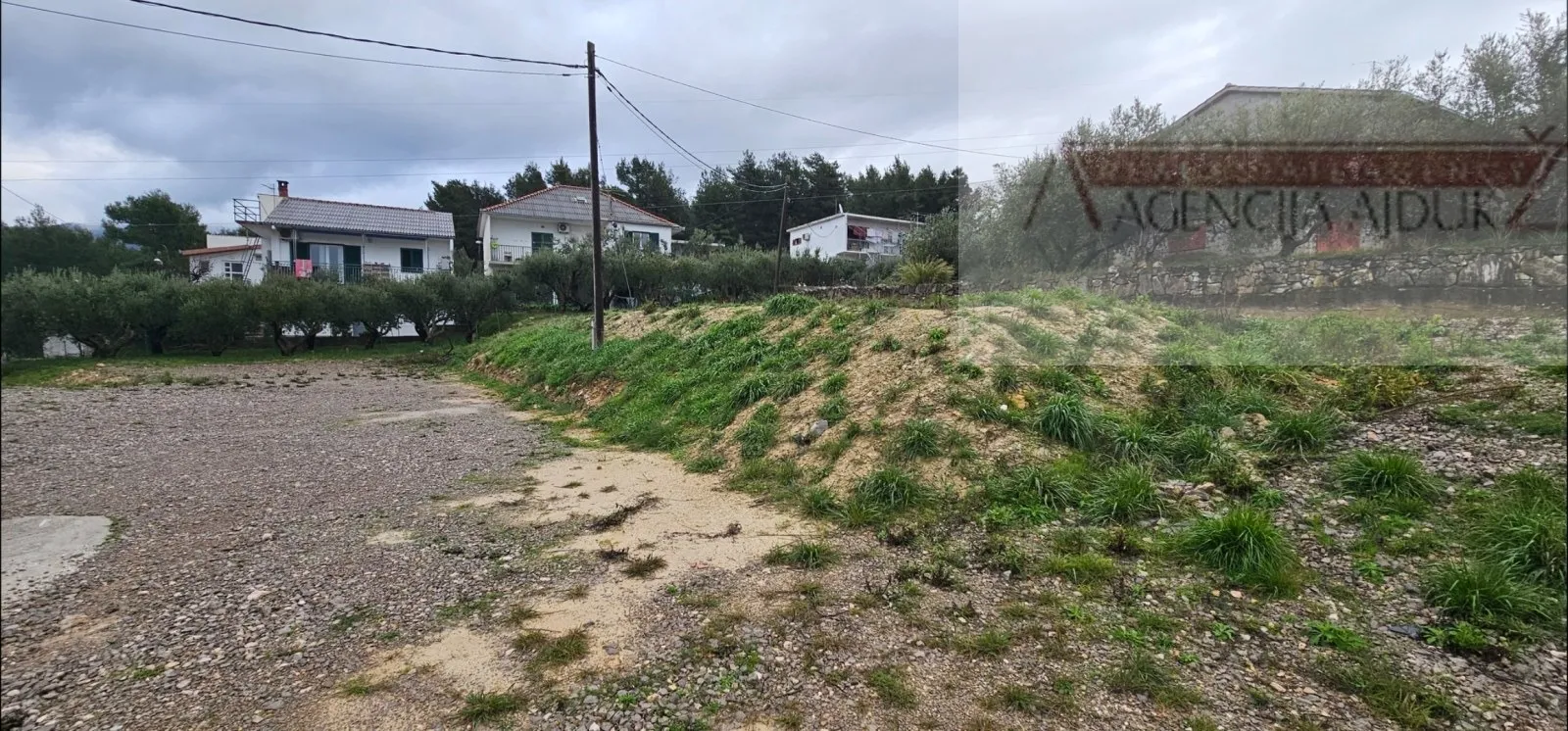 solin najam građevinskog zemljišta 900 m2 + mogućnost gradnje - slika 8