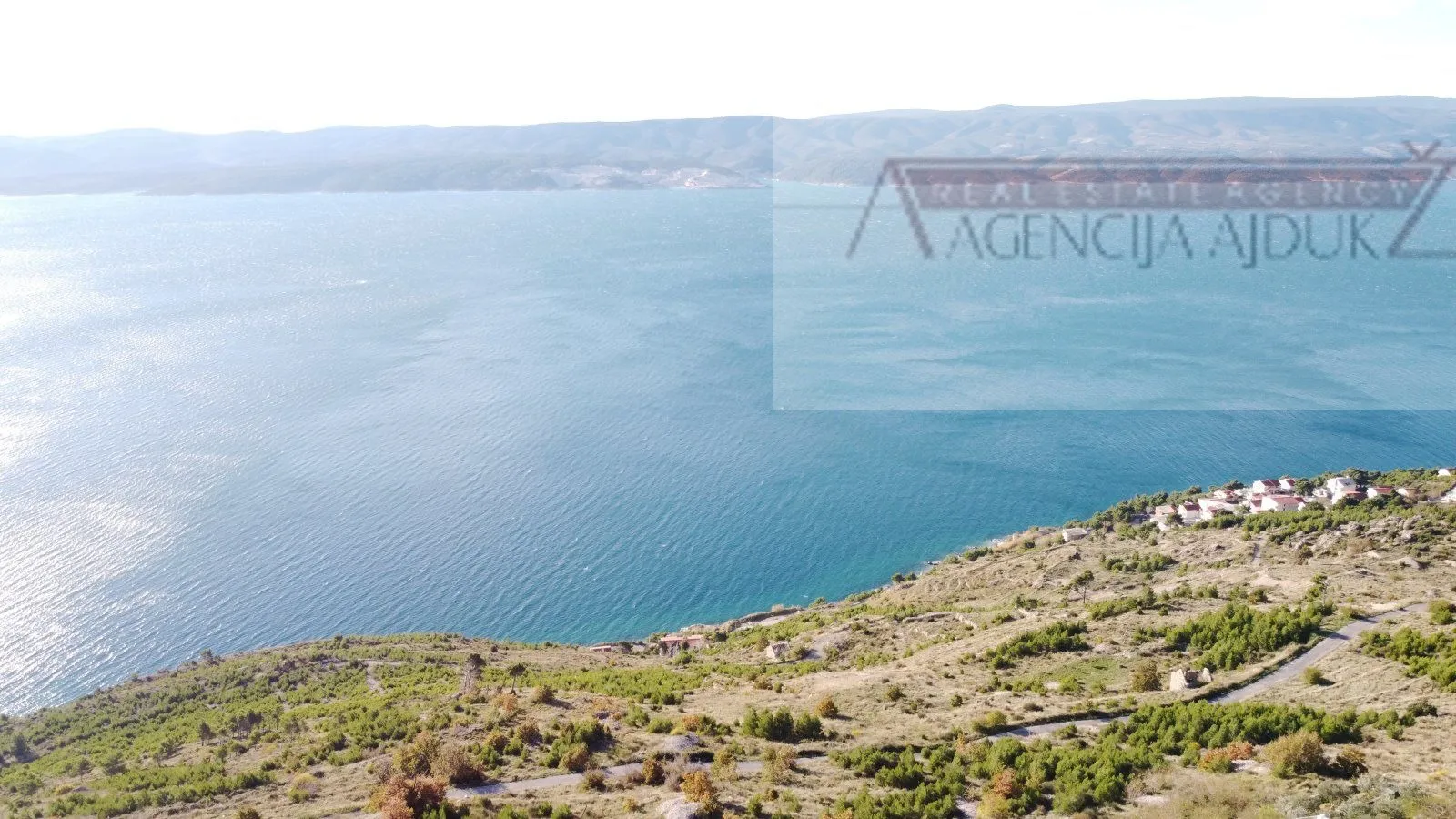 omiš stanići 3800 m2 građevinsko zemljište top loakcija - slika 7