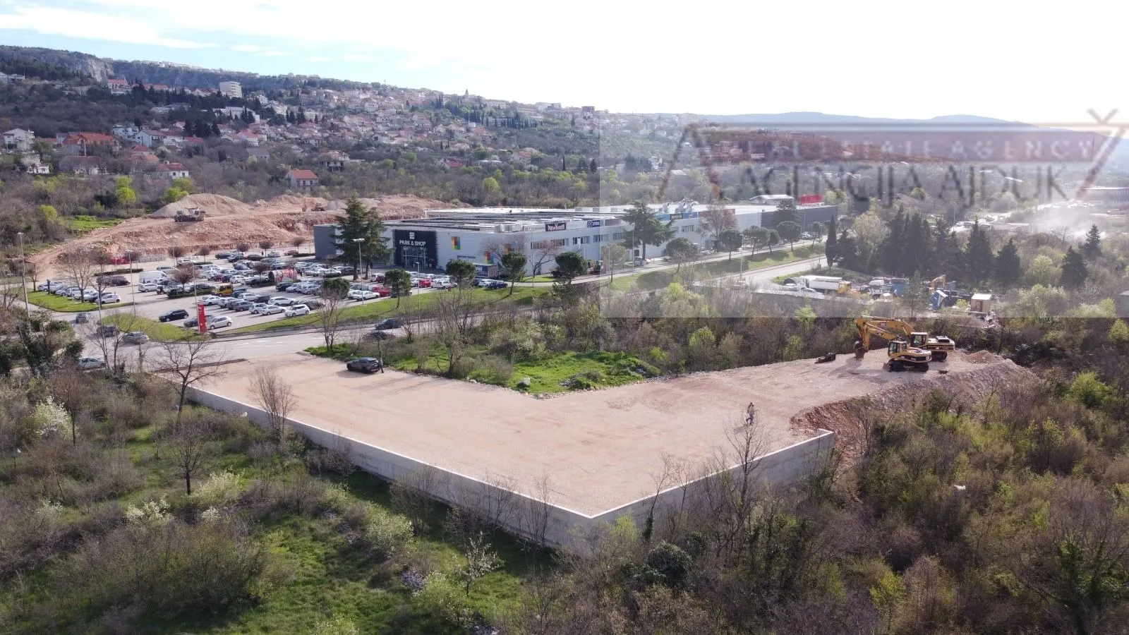 Imotski najam građevinskog zemljišta 2000 m2 - NOVO!!! - Imotski, Imotski