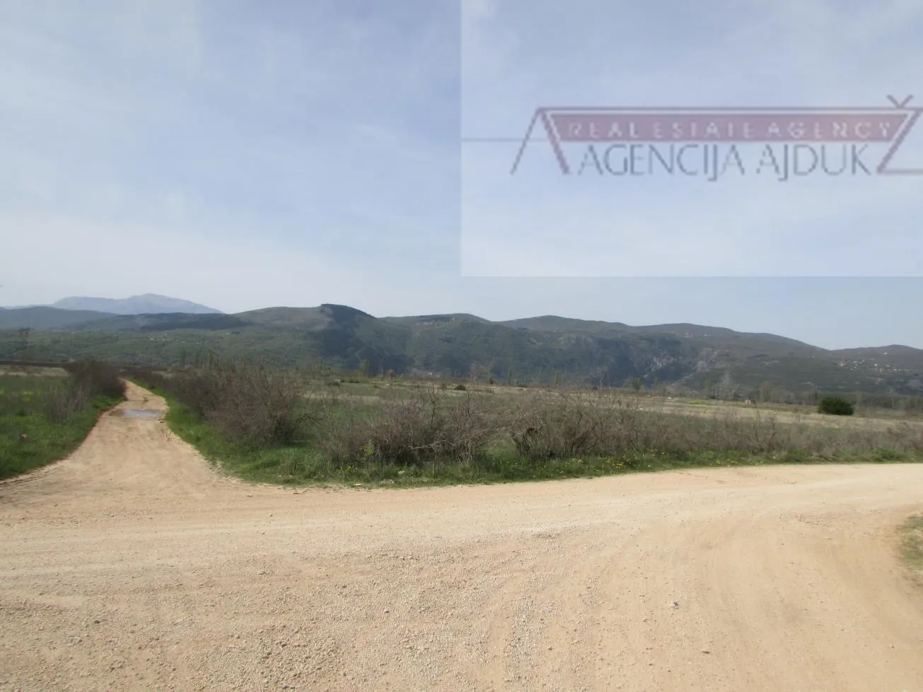 imotski postranje 18000 m2 poljoprivredno! - slika 3