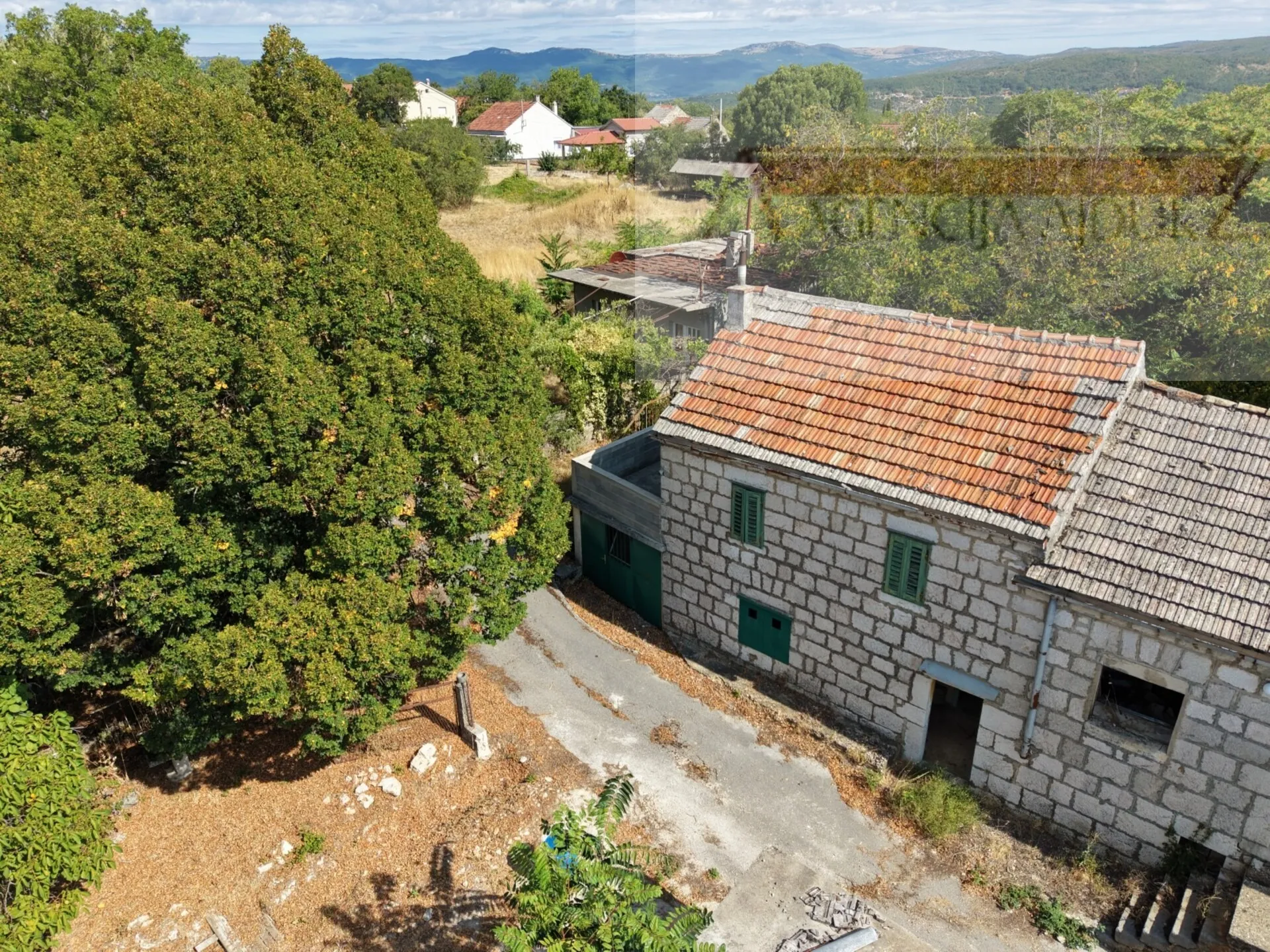 Imotski kamena kuća 136 m2 - Vinjani Gornji - Imotski, Imotski