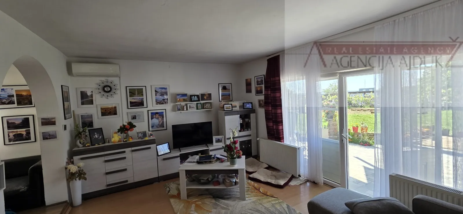 kneževi vinogradi kuća 230 m2 + pomoćni objekt 60 m2 - slika 6