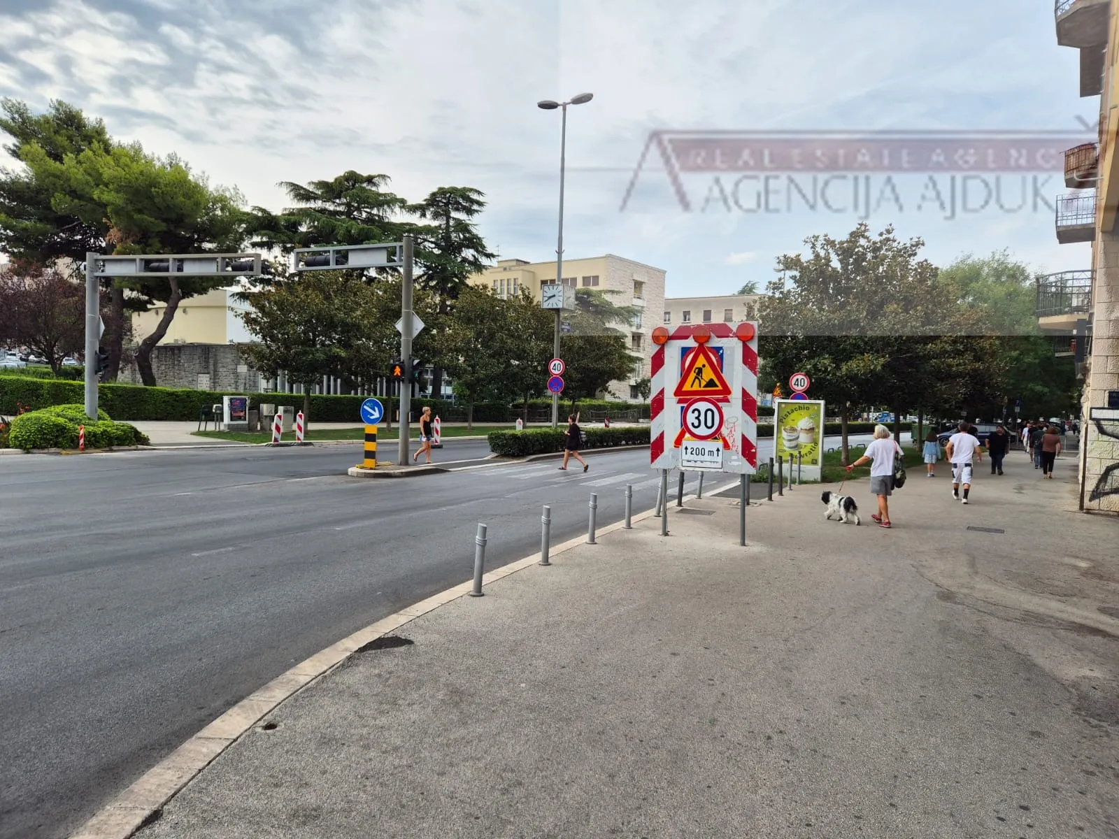split centar 65,88 m2 stan na top lokaciji - novo u ponudi - slika 20