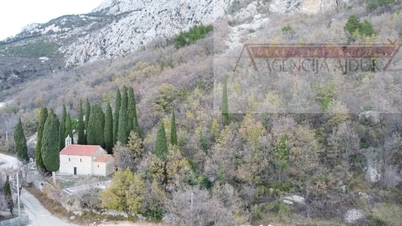 makarska 11466 m2 zemljište uz planinu biokovo - slika 4