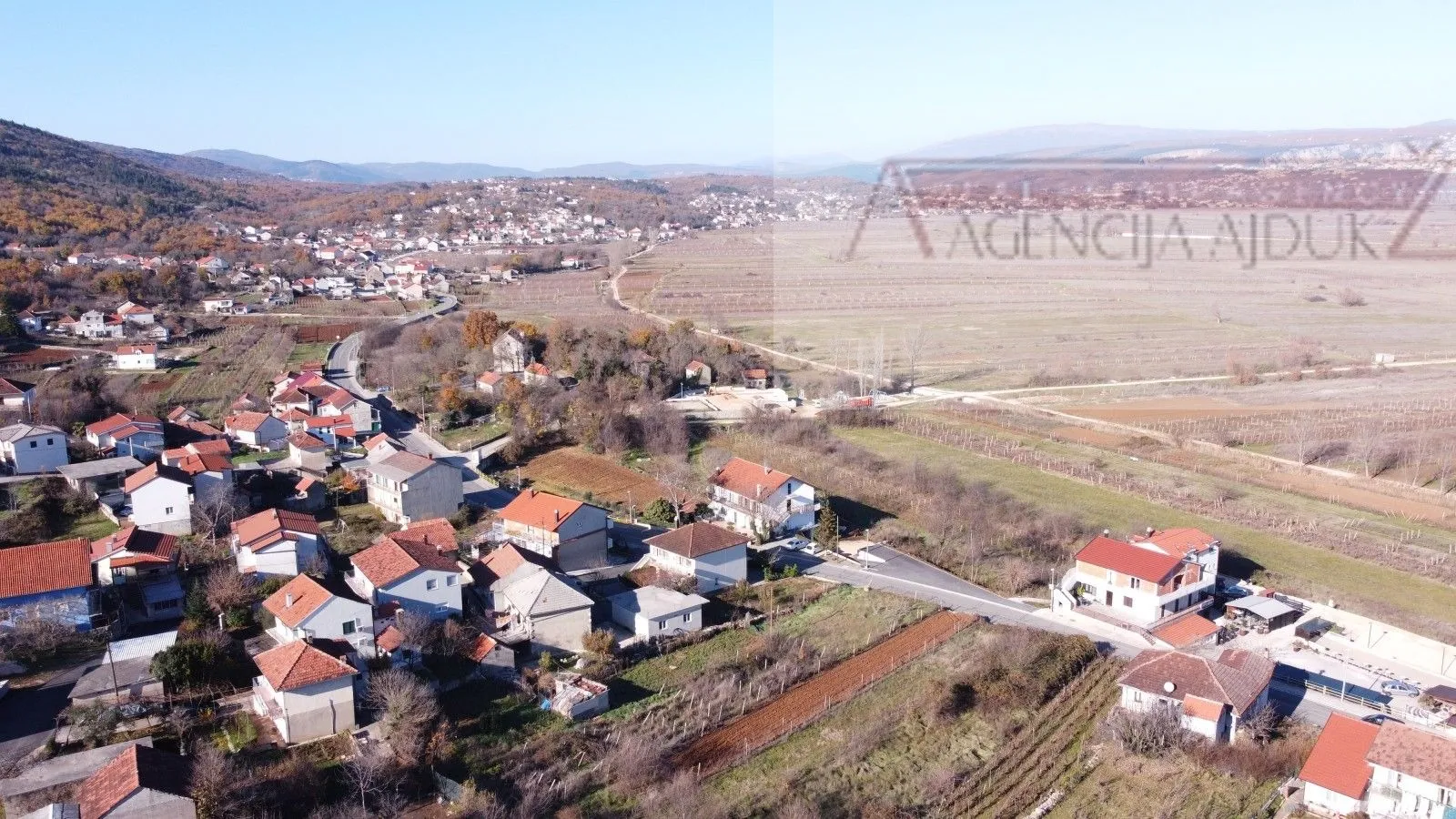 imotski runović obiteljska kuće 230 m2 + okućnica - slika 6