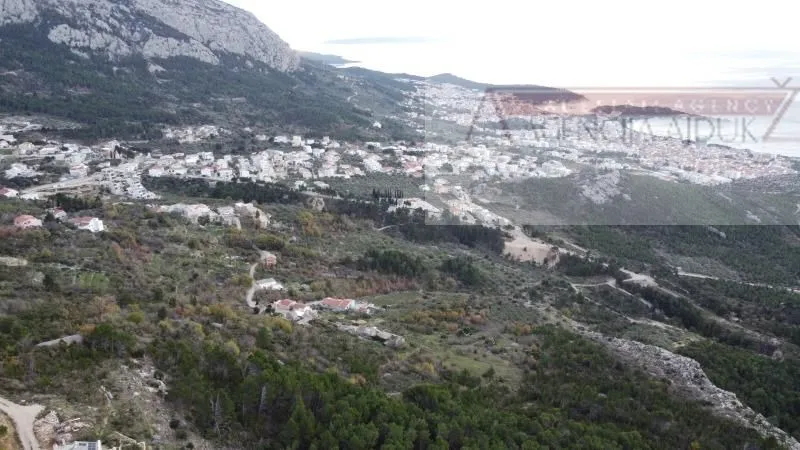 Makarska 11466 m2 zemljište uz planinu Biokovo - Veliko Brdo, Makarska