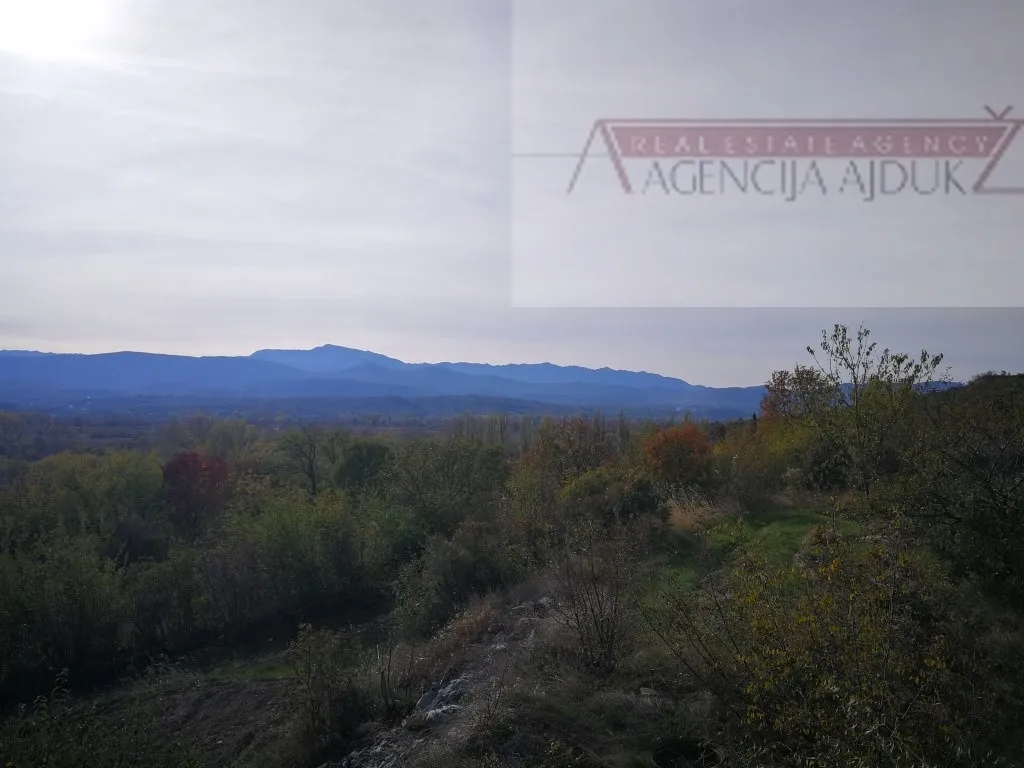 imotski vinjani građ zem 2850 m2 blizina grada - slika 2