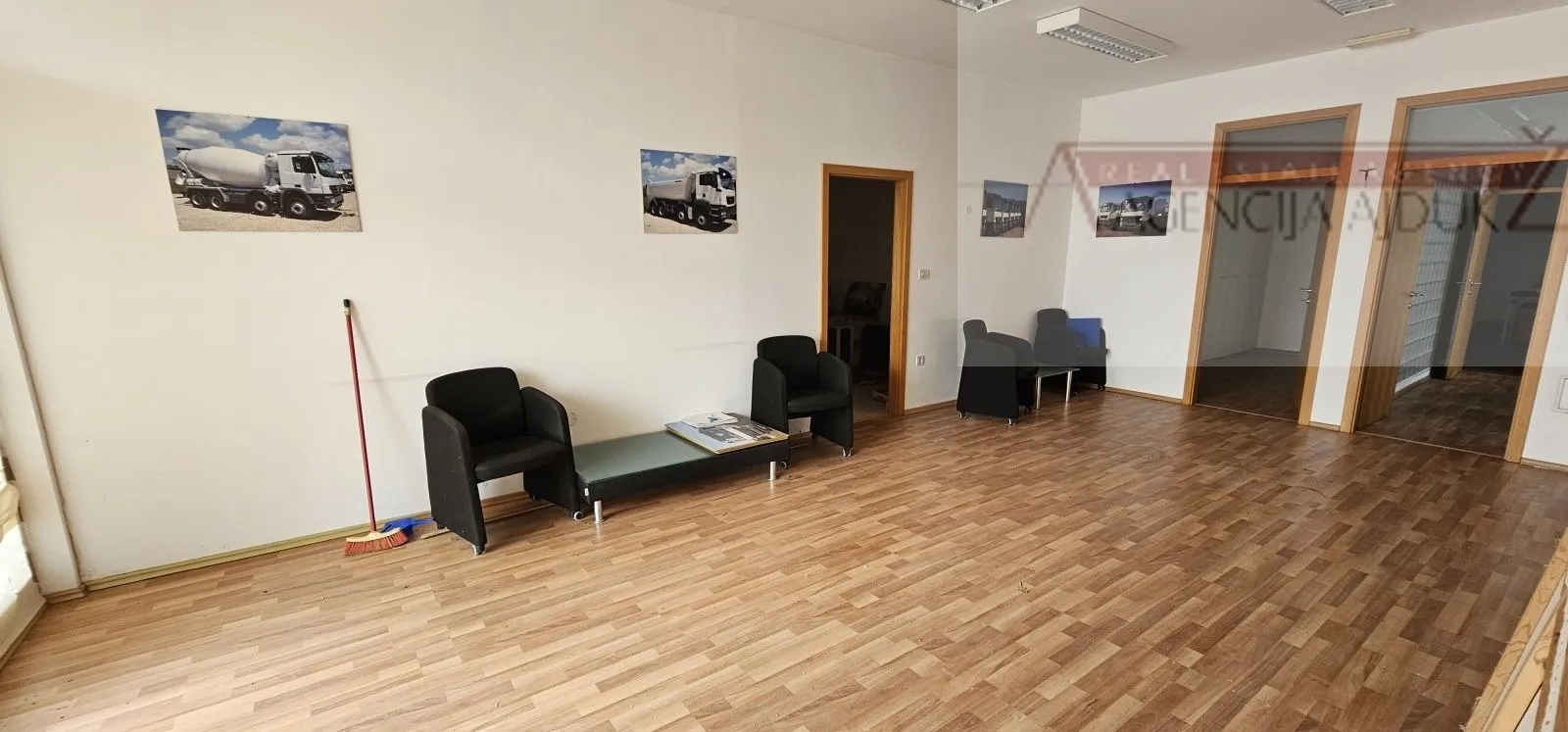 zadar borik poslovni prostor 149 m2 top lokacija - slika 2
