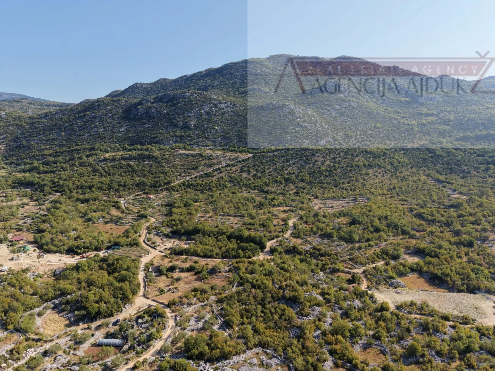 zagvozd 2001 m2 građevinsko zemljište panoramski pogled - novo! - slika 5