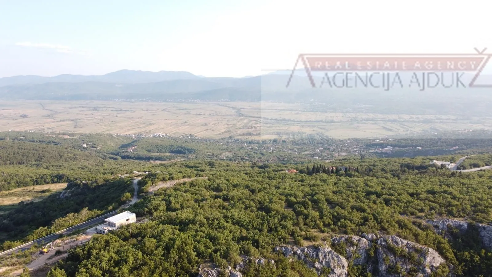 imotski 2029 m2 građevinsko zemljište - otvoren pogled - novo - slika 5