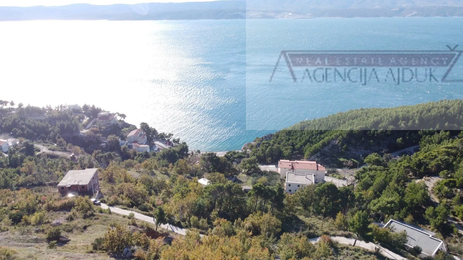 Omiš Lokva Rogoznica građevinsko zemljište 1473 m2 otvoren pogled - Lokva Rogoznica, Omiš
