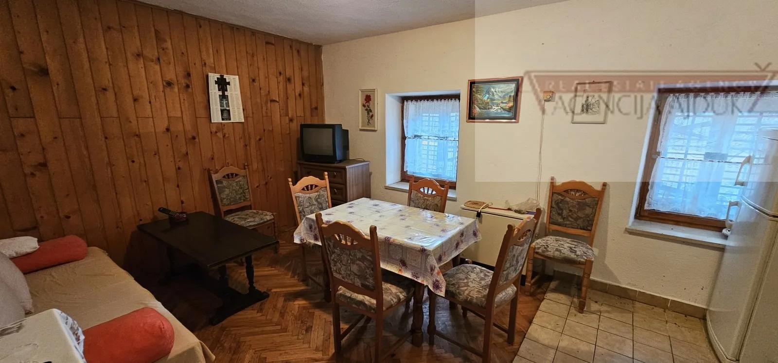 imotski berinovac dvije kuće 134 m2 + dvorište - slika 7
