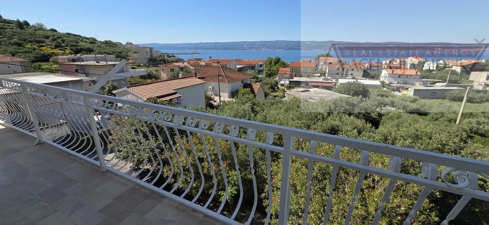kuća prodaja omiš 560 m2 - slika 17