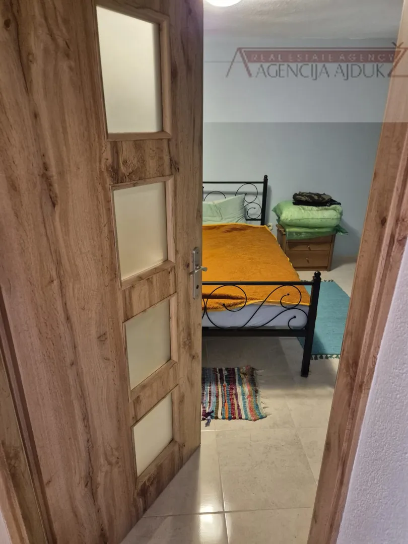 imotski - mrnjavci 4 kamene kuća 256m2 + okućnica - intima - slika 9