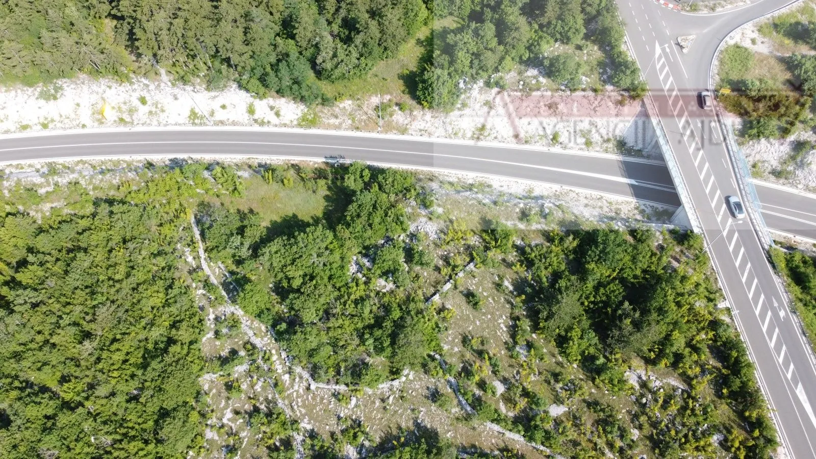 zagvozd građevinsko zemljište 1817 m2 - novo u ponudi - slika 10