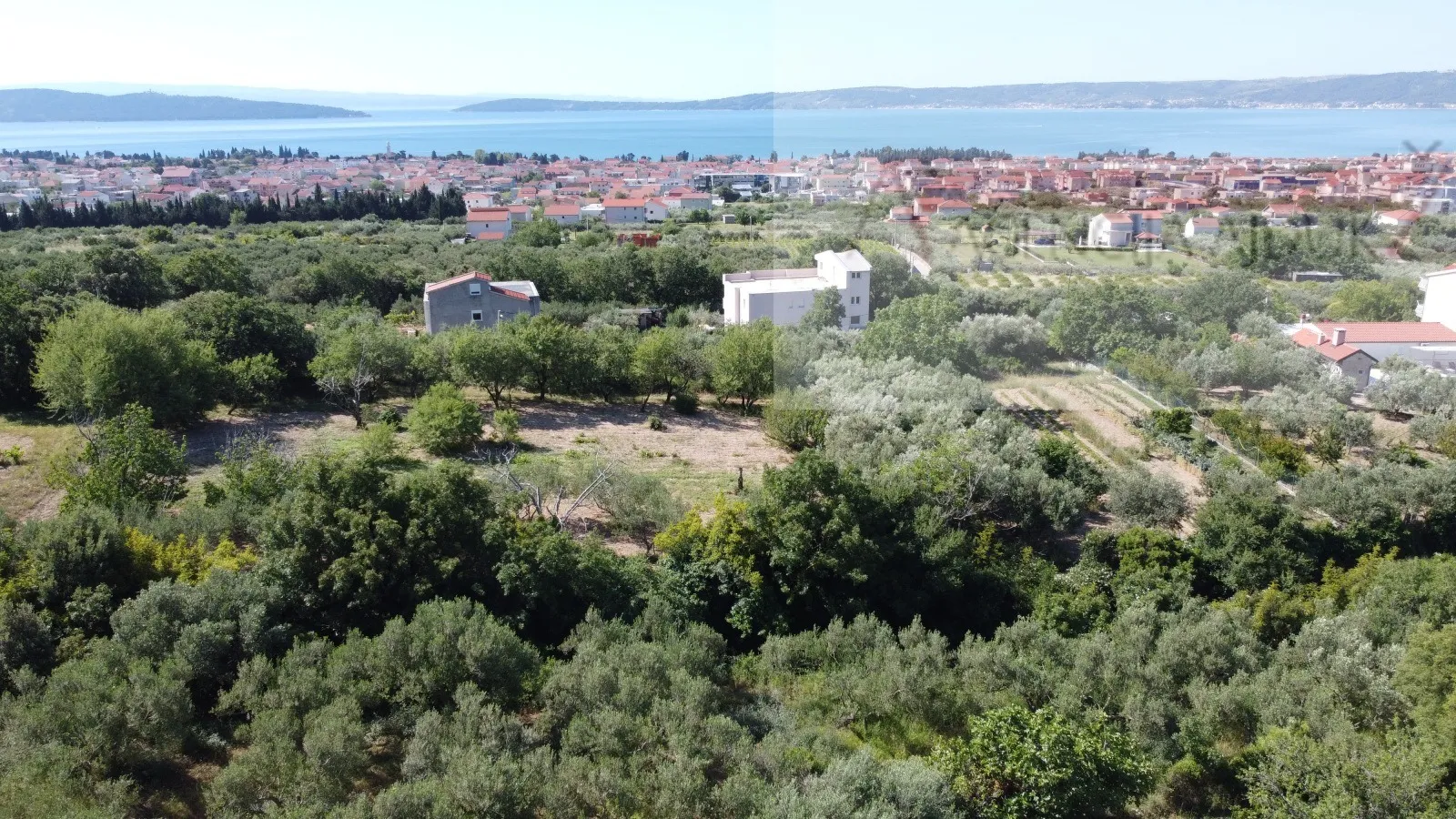kaštel lukšić kuća 219 m2 + parcela 2993 m2 intimna lokacija - top - slika 12