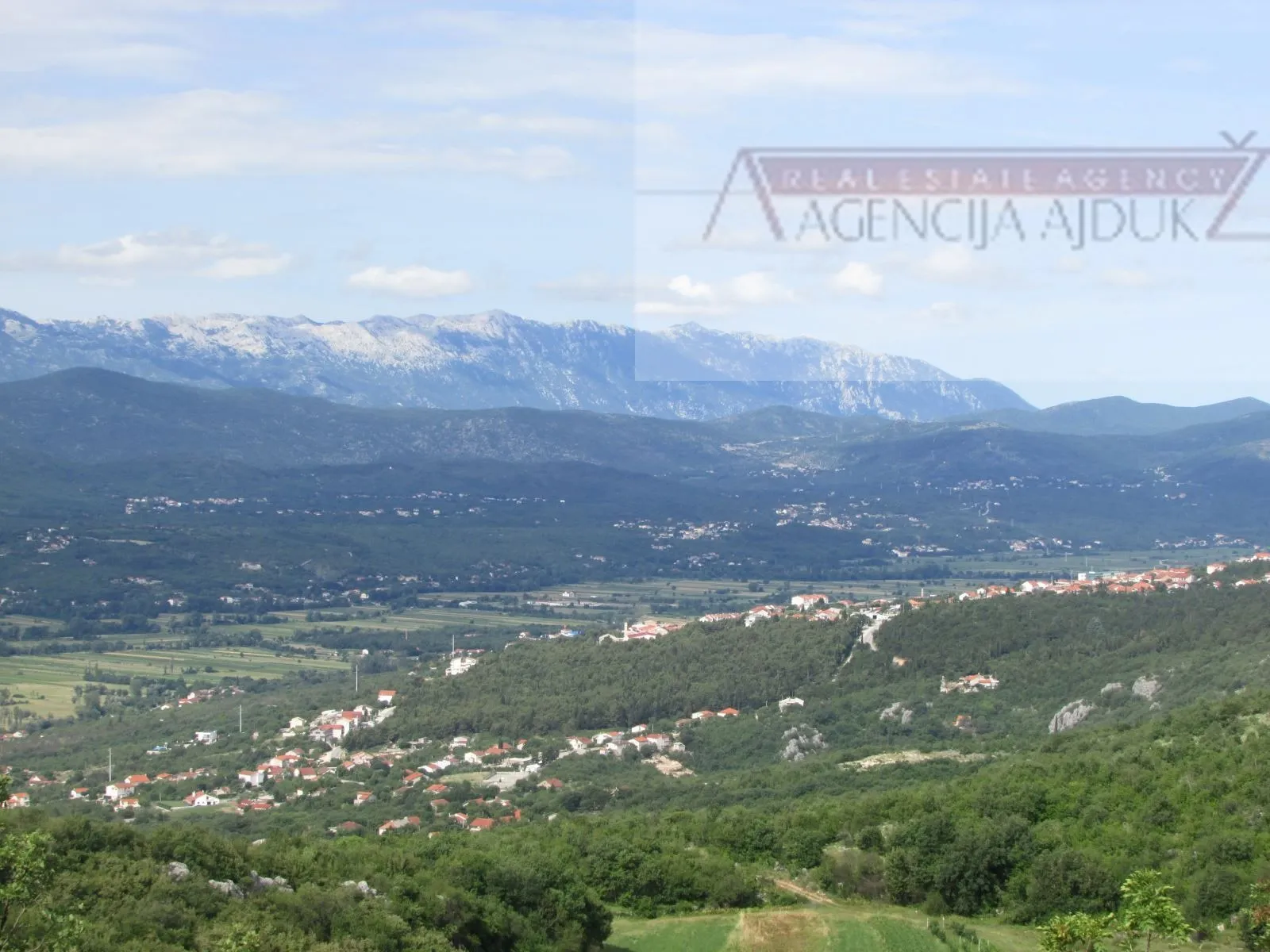 imotski vinjani donji tri legalizirana objekta sa zemljištem - slika 2