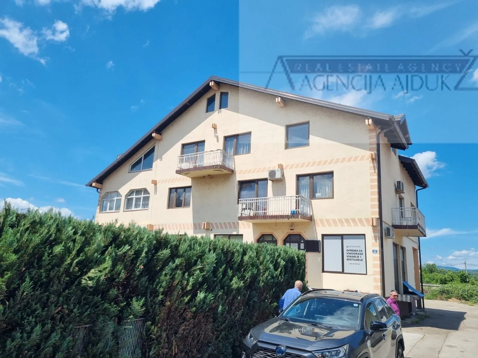 banja luka trn poslovno stambeni kompleks 1300 m2 - prilika - slika 2