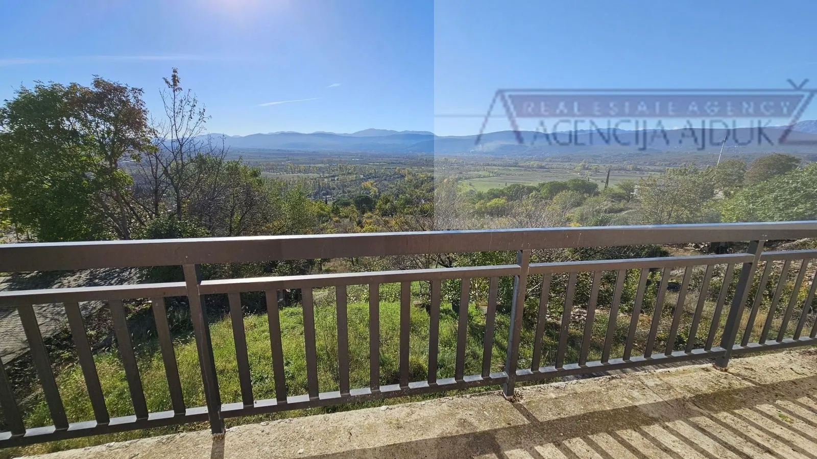 imotski poslovni prostor 200 m2 + dvorište - najam - slika 10