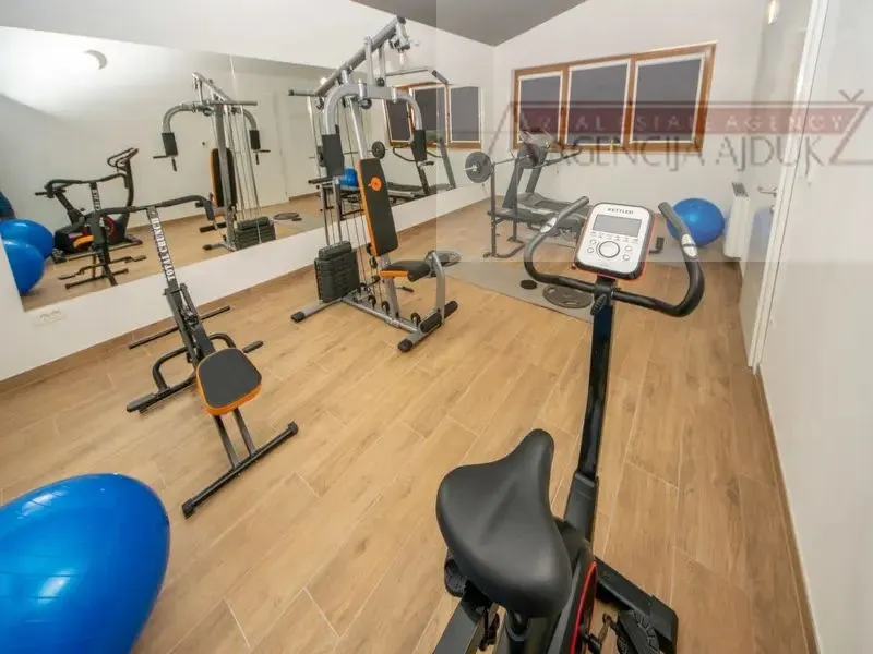 imotski vila 321 m2 - top ponuda - ekskluziva - novo u ponudi - slika 21