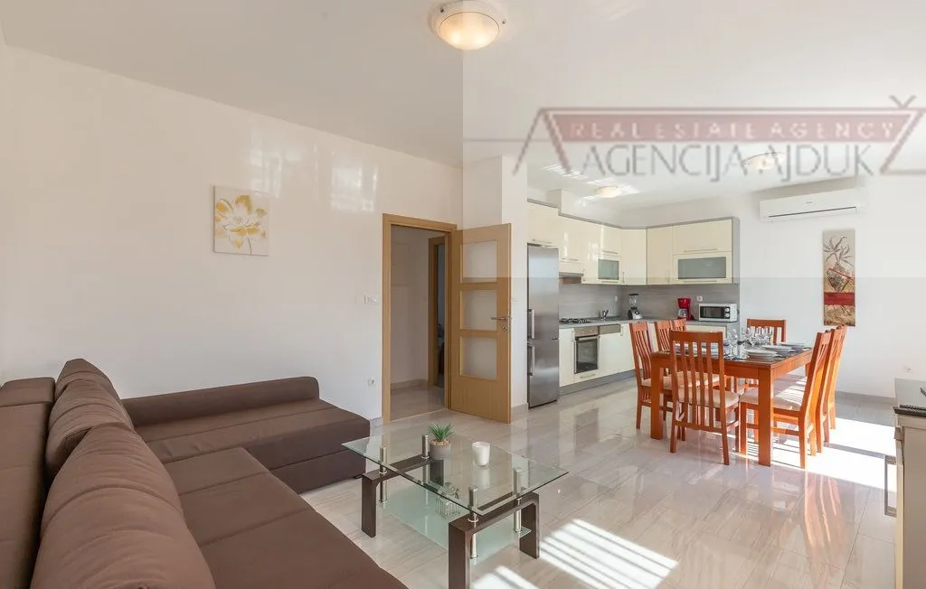 imotski proložac donji vila s bazenom 286 m2 - novo u ponudi - slika 11