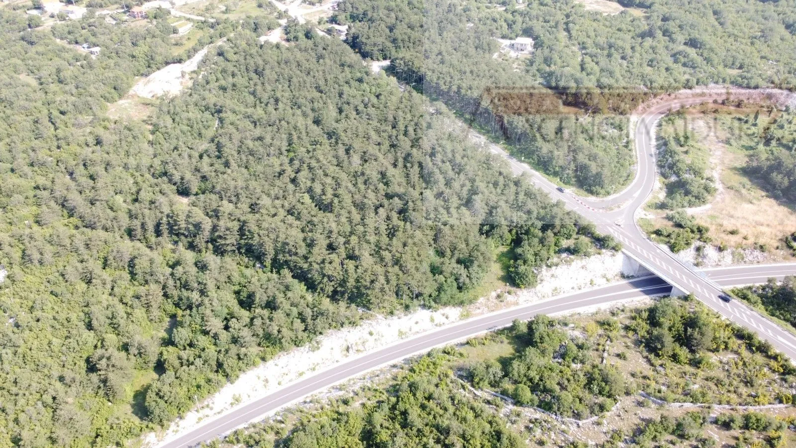 zagvozd građevinsko zemljište 1817 m2 - novo u ponudi - slika 9