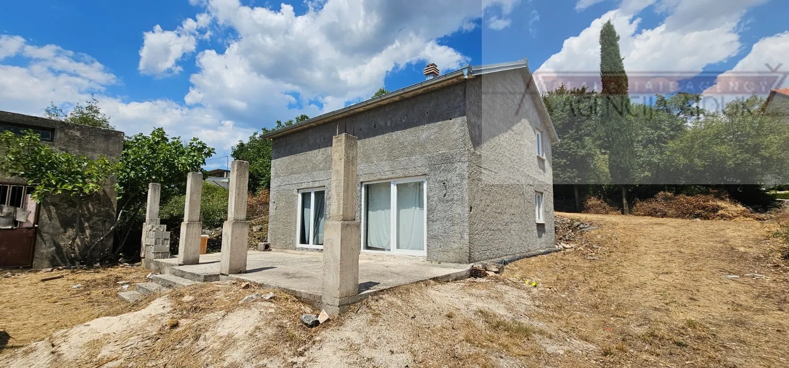 Imotski samostojeća kuća 140 m2 na parceli od 1196 m2 - novo u ponudi - Imotski, Imotski