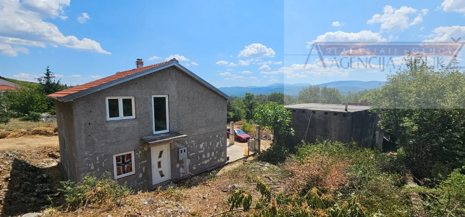 imotski samostojeća kuća 140 m2 na parceli od 1196 m2 - novo u ponudi - slika 2