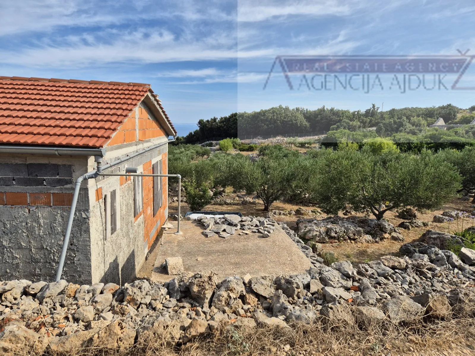 otok vis rogačić kuća u izgradnji + zemljište 5100 m2 - slika 2