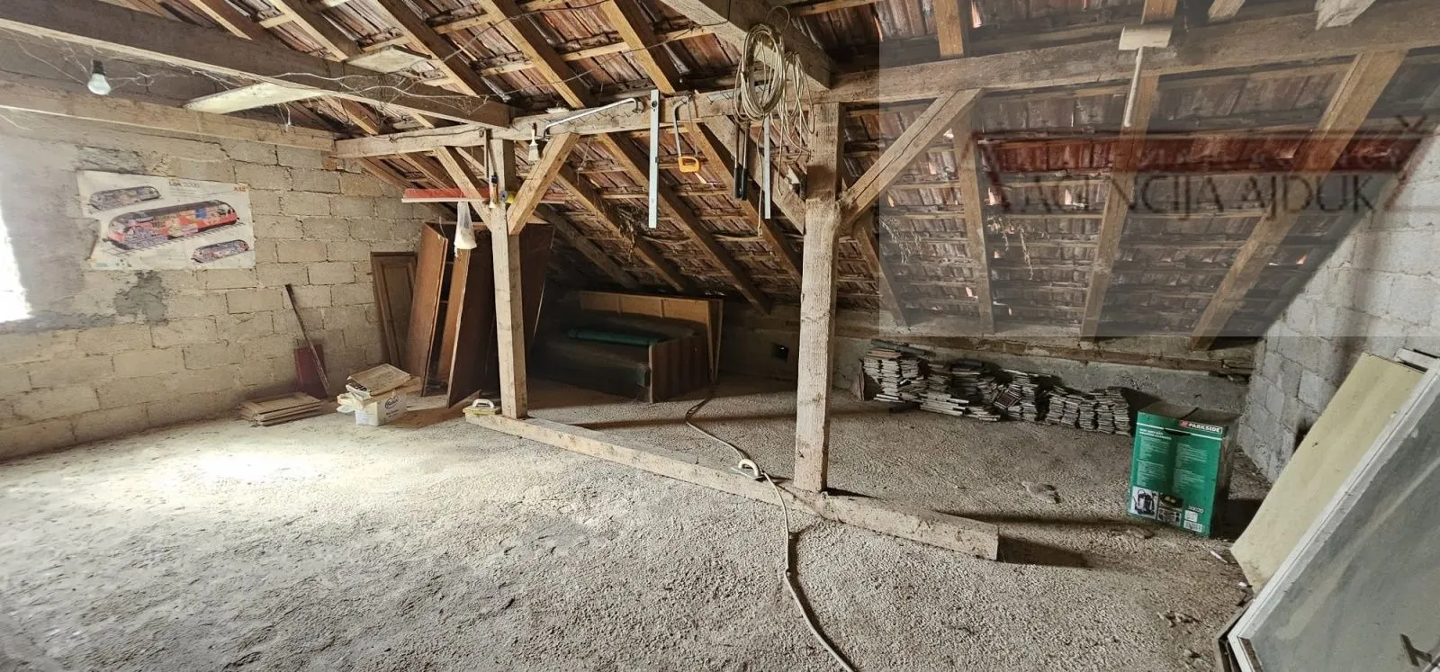 imotski donji proložac kuća 187 m2 - povoljno - slika 11