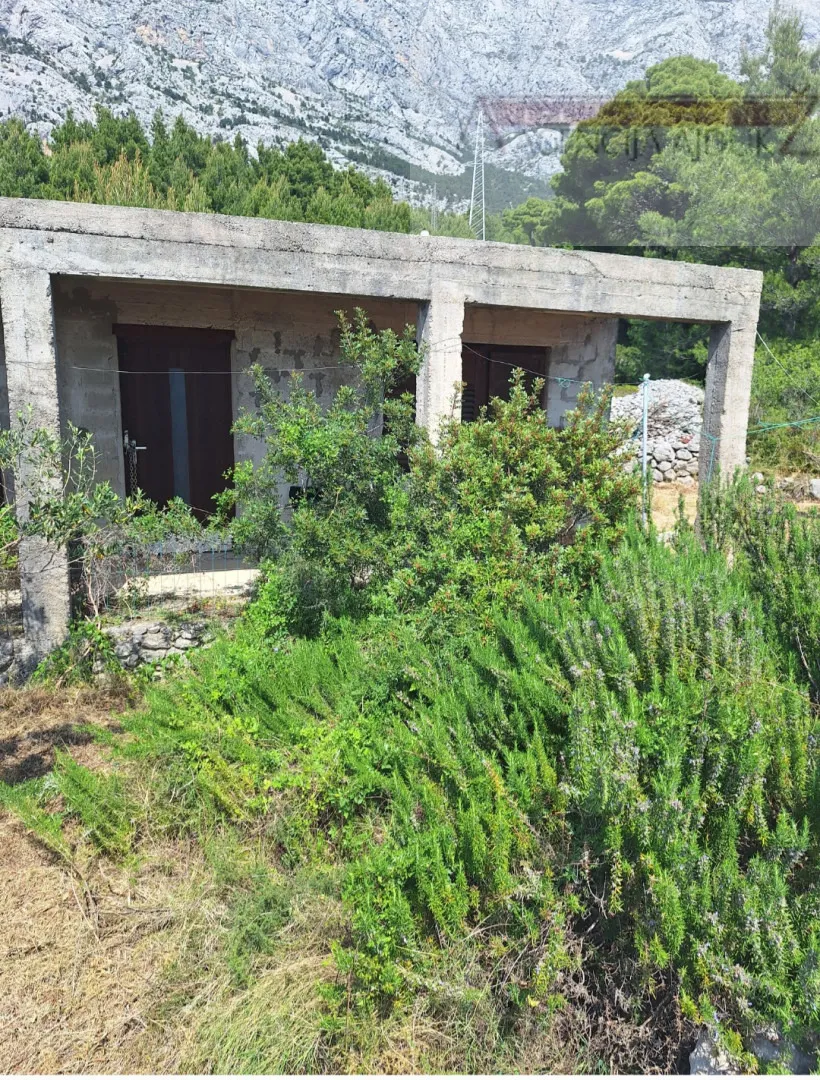 baška voda samostojeća kuća 61 m2 sa okućnicom - slika 5