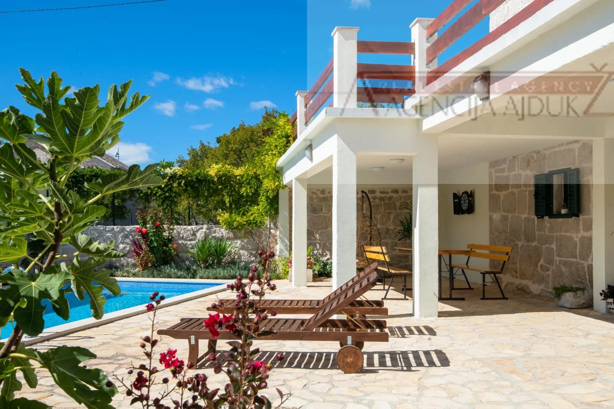 imotski - vila sa bazenom 190 m2 - top ponuda - slika 3