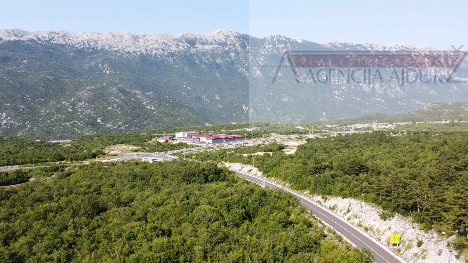 zagvozd građevinsko zemljište 1817 m2 - novo u ponudi - slika 7