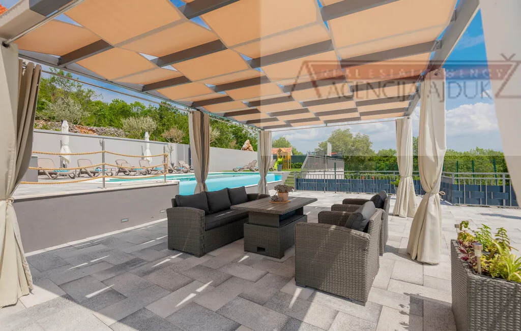 imotski kuća za odmor 338 m2 + bazen 40 m2 - novo u ponudi - slika 14