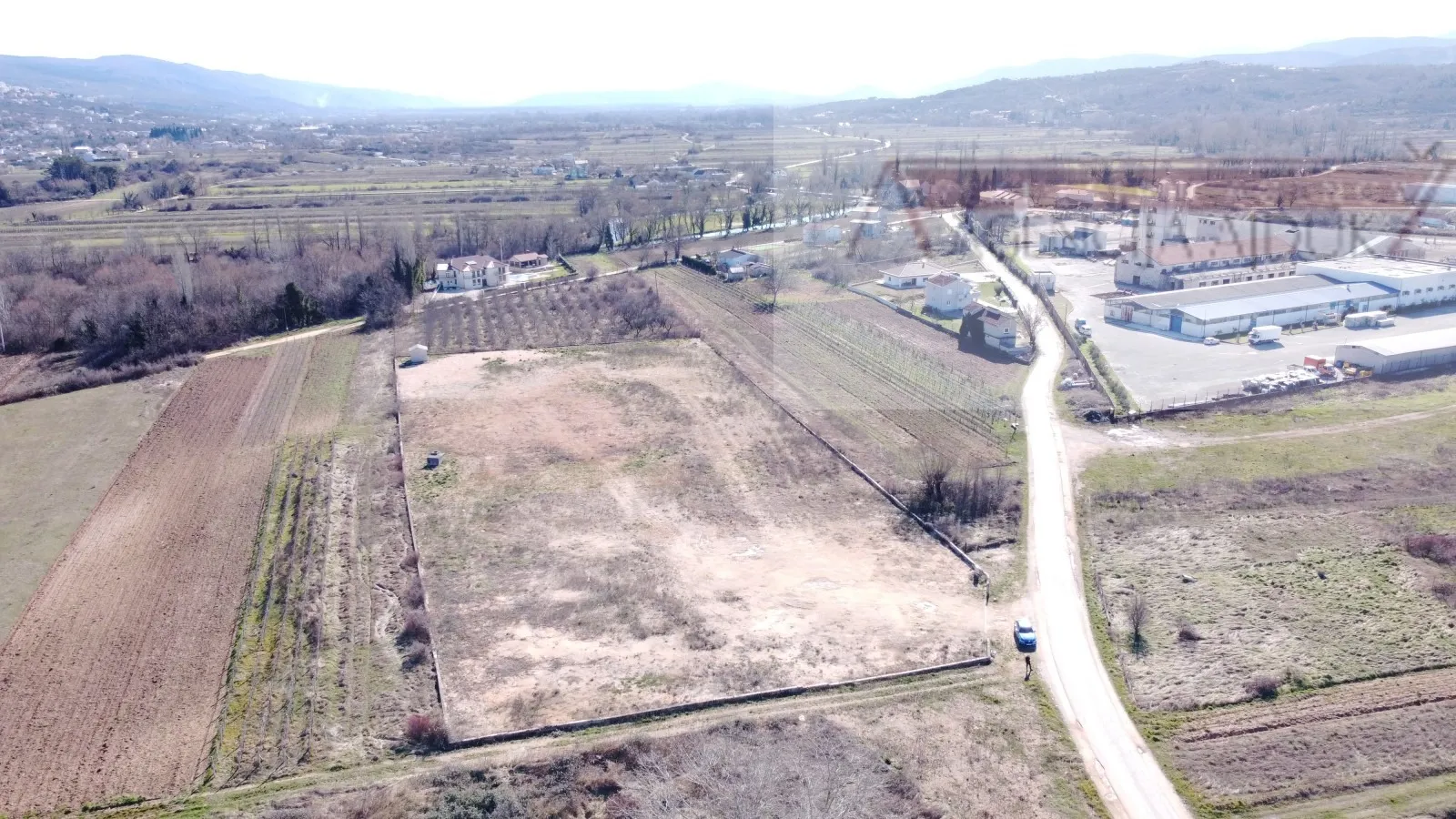 imotski 11430 m2 građevinsko zemljište - novo u ponudi! - slika 3