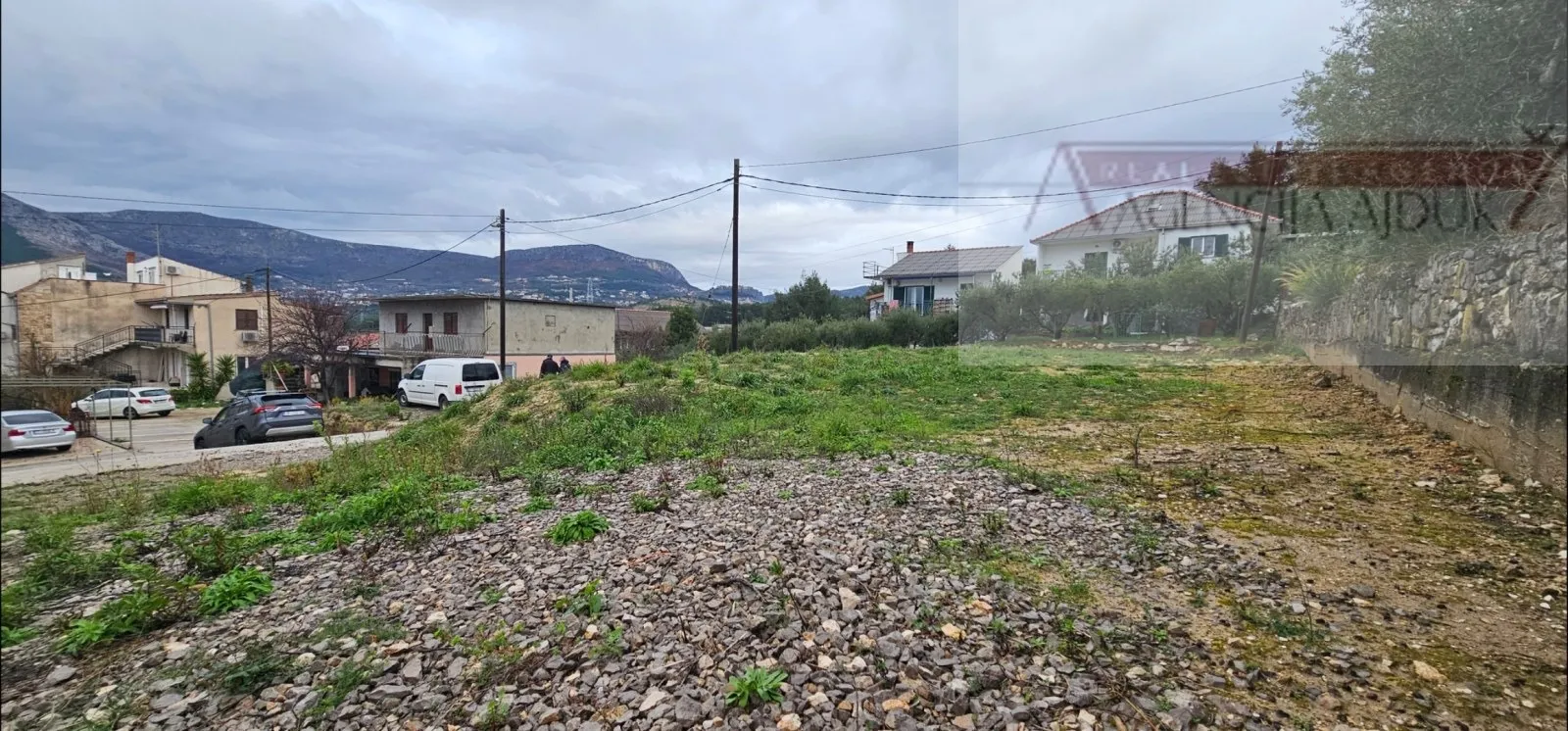 solin najam građevinskog zemljišta 900 m2 + mogućnost gradnje - slika 5