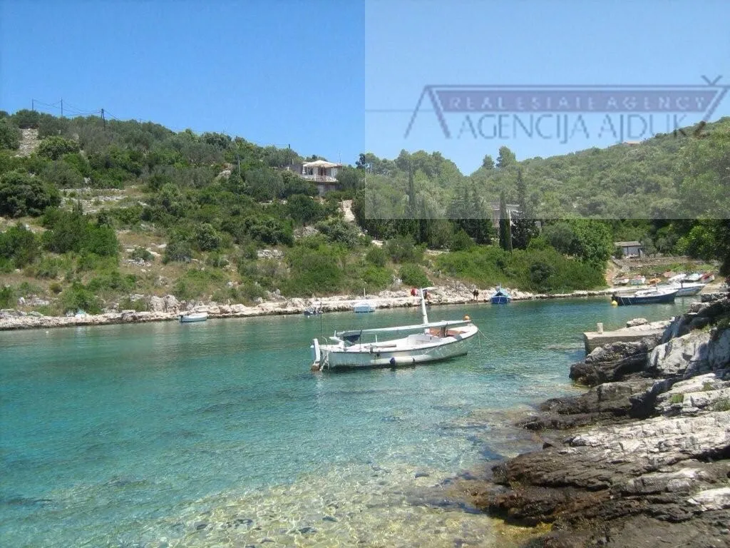 korčula vela luka uvala stratinčica 5082 m2 za vile - slika 4