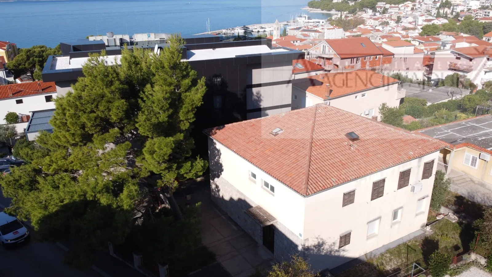 baška voda kuća 547 m2 uži centar, blizini mora i plaže - slika 6
