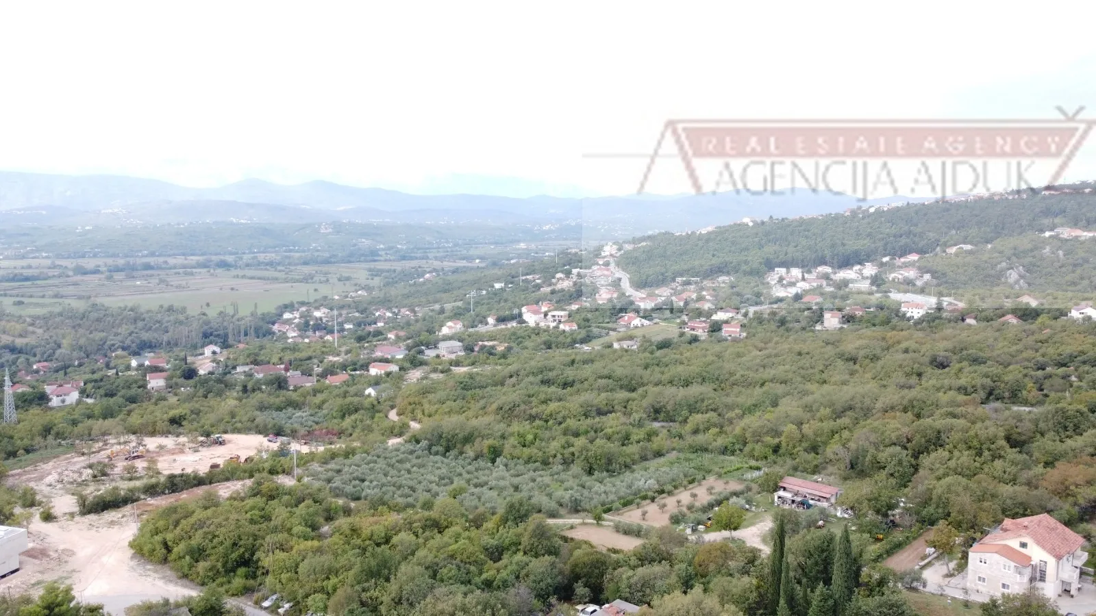 imotski građevinsko zemljište 1571 m2 vinjani donji - slika 1