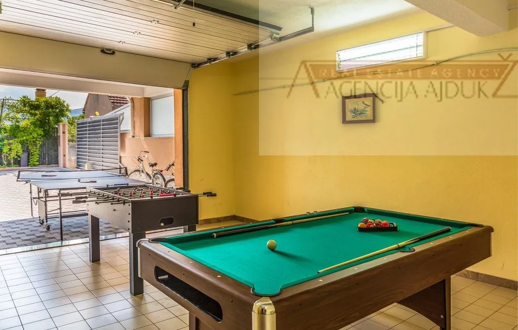 imotski proložac donji vila s bazenom 286 m2 - novo u ponudi - slika 3