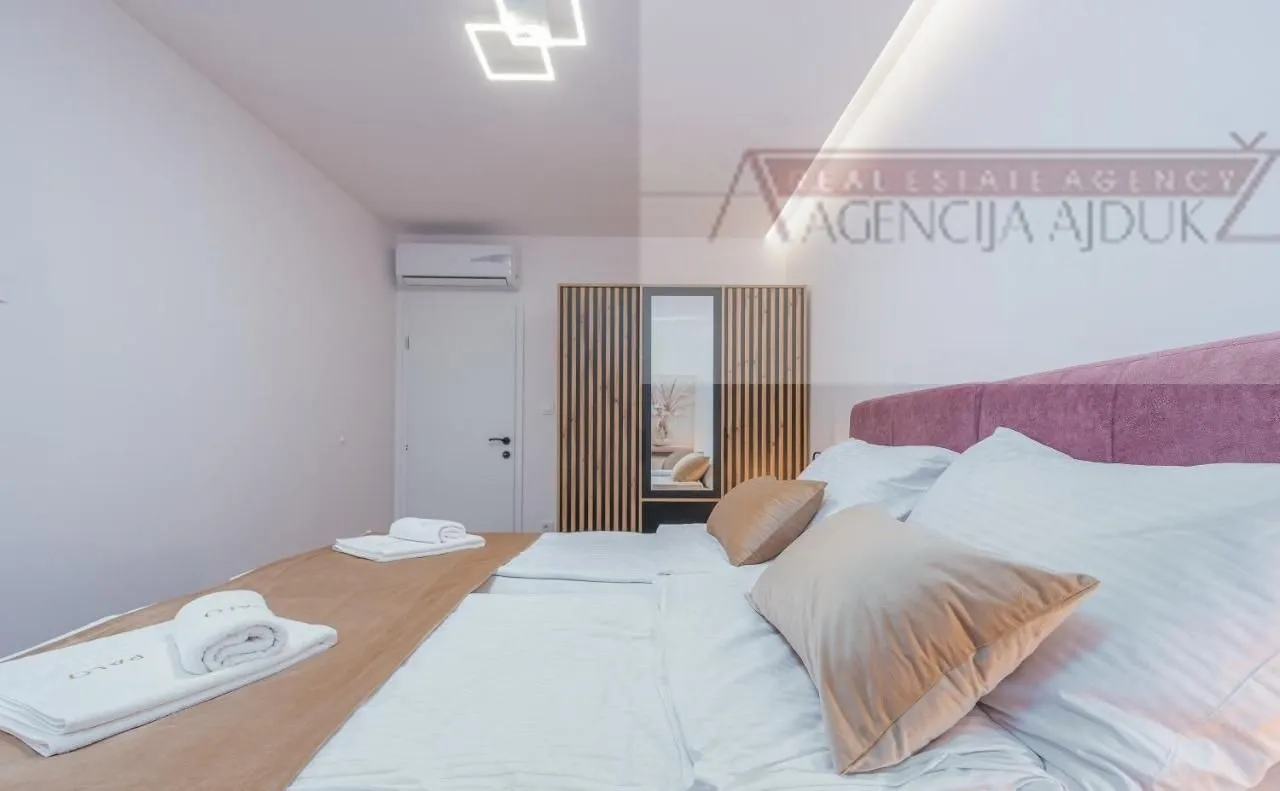 zadar borik novouređeni i namješteni stan 70 m2 - slika 9