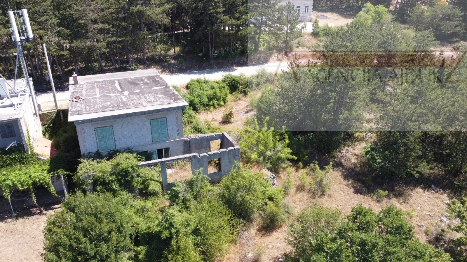 imotski proložac kuća u izgradnji + velika okućnica 2000 m2 - slika 8