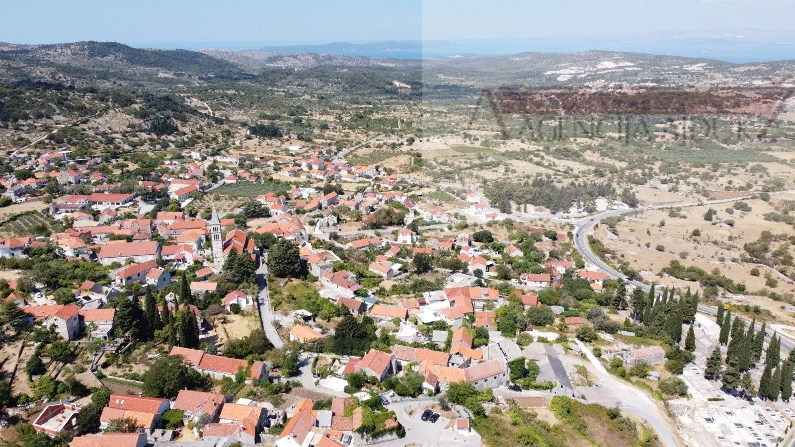 nerežišća otok brač građevinsko zemljište 901 m2 + 2 dozvole - novo - slika 7
