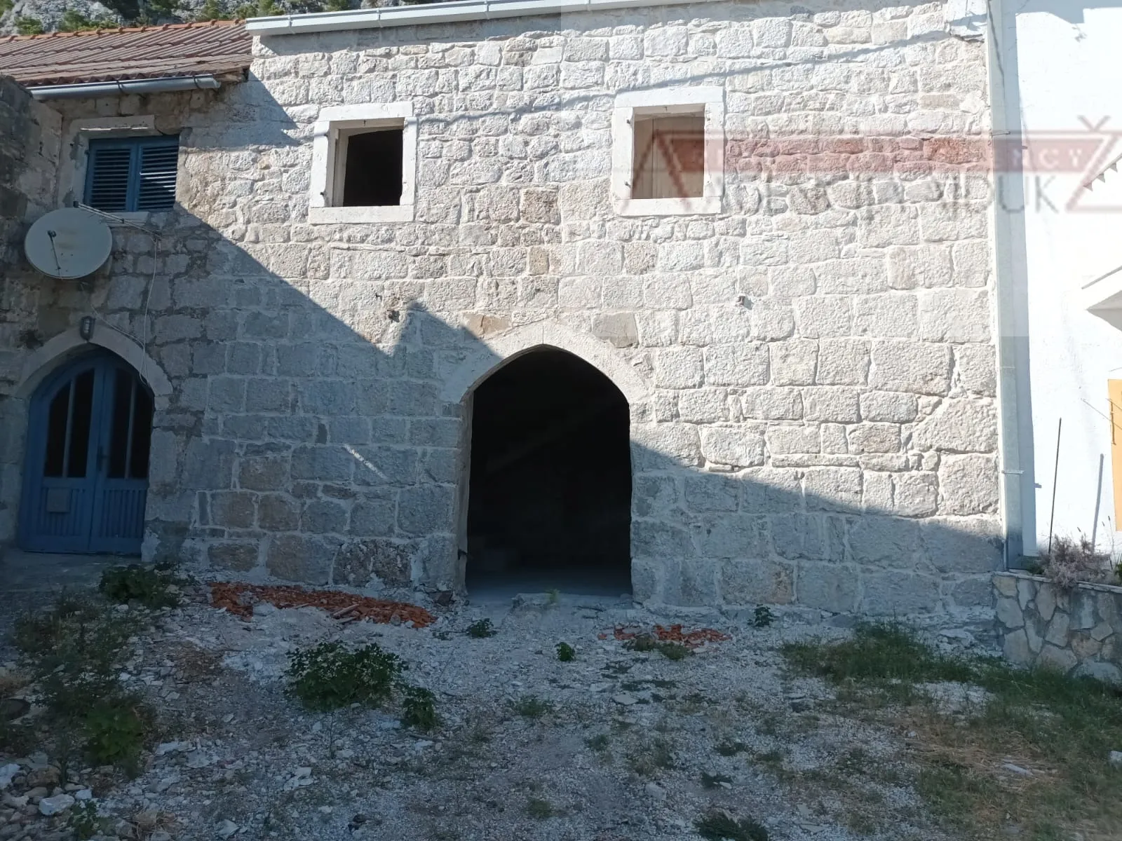 Omiš Lokva Rogoznica renovirana kamena kuća 90 m2 - Lokva Rogoznica, Omiš