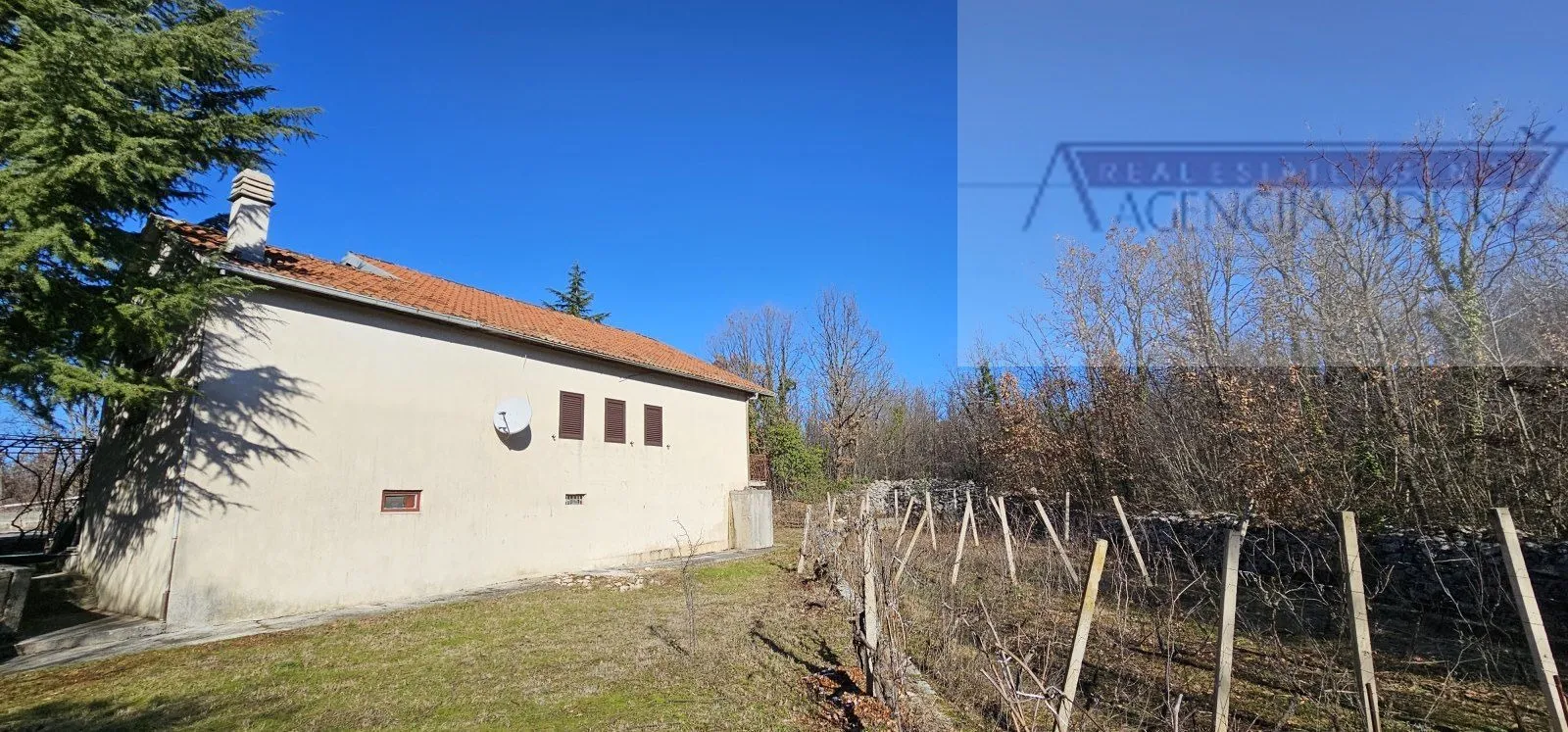 imotski drum odlična obiteljska kuća 290 m2 + okućnica - novo u ponudi - slika 6